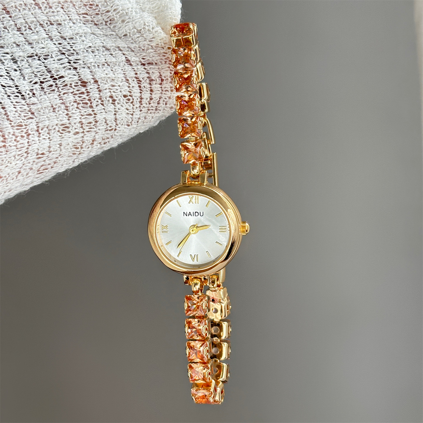 Luxury Watch Level - New Fashion Diamond-encrusted Bracelet Watch for
