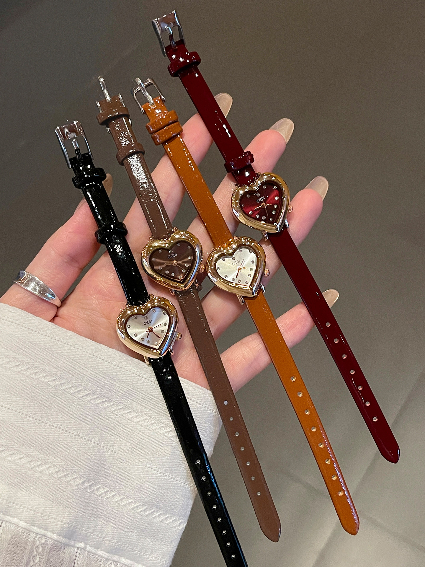 Light Luxury Compact Watch for - Luxury Watch Leather Strap recensione e prezzo