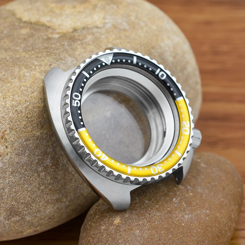 NH35 Watch Cases Captain Willa - Exhibition Caseback recensione e prezzo