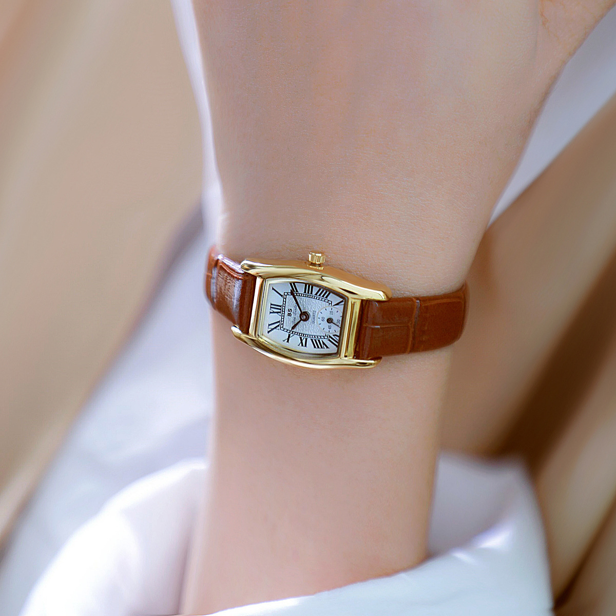 BS Women's Watch Versatile Ret - Luxury Watch Leather Strap recensione e prezzo