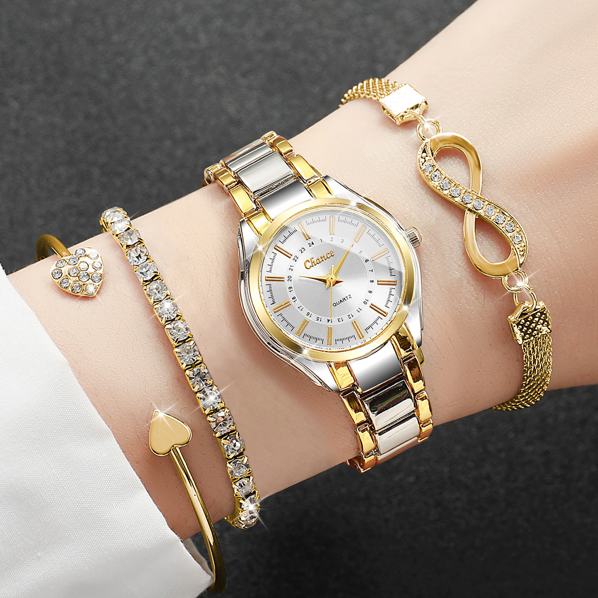 4PCS Elegant Women Watches Bra - Luxury Watch Organizer recensione e prezzo