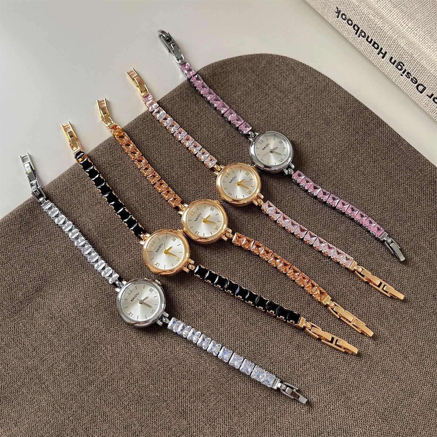 New Fashion Diamond-encrusted  - Luxury Watch Level recensione e prezzo