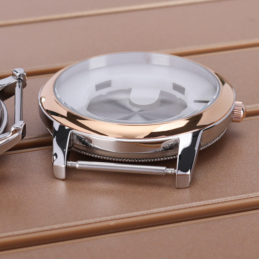 Silvery/Silver Gold 43.3mm Div - Exhibition Caseback recensione e prezzo