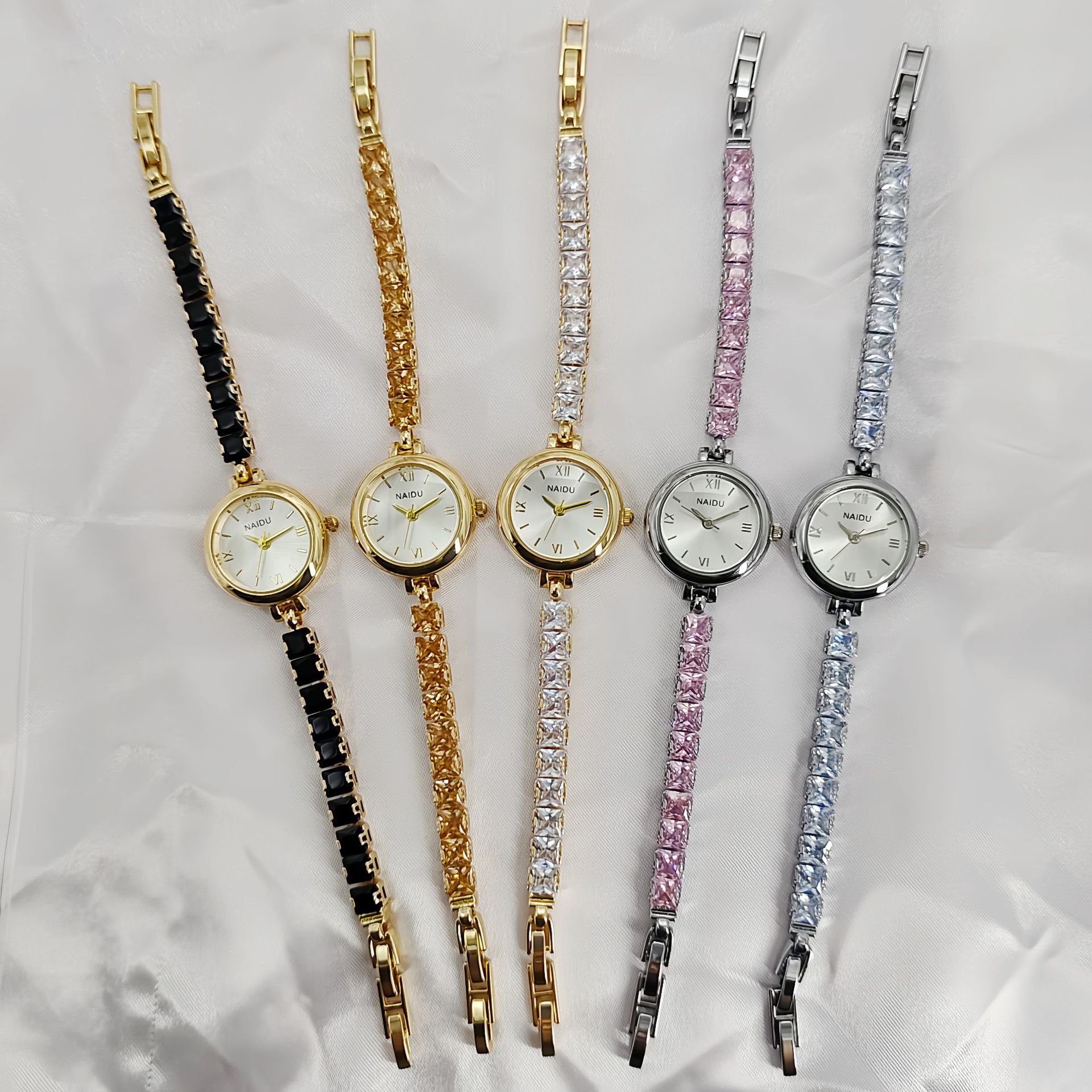 New Fashion Diamond-encrusted  - Luxury Watch Level recensione e prezzo