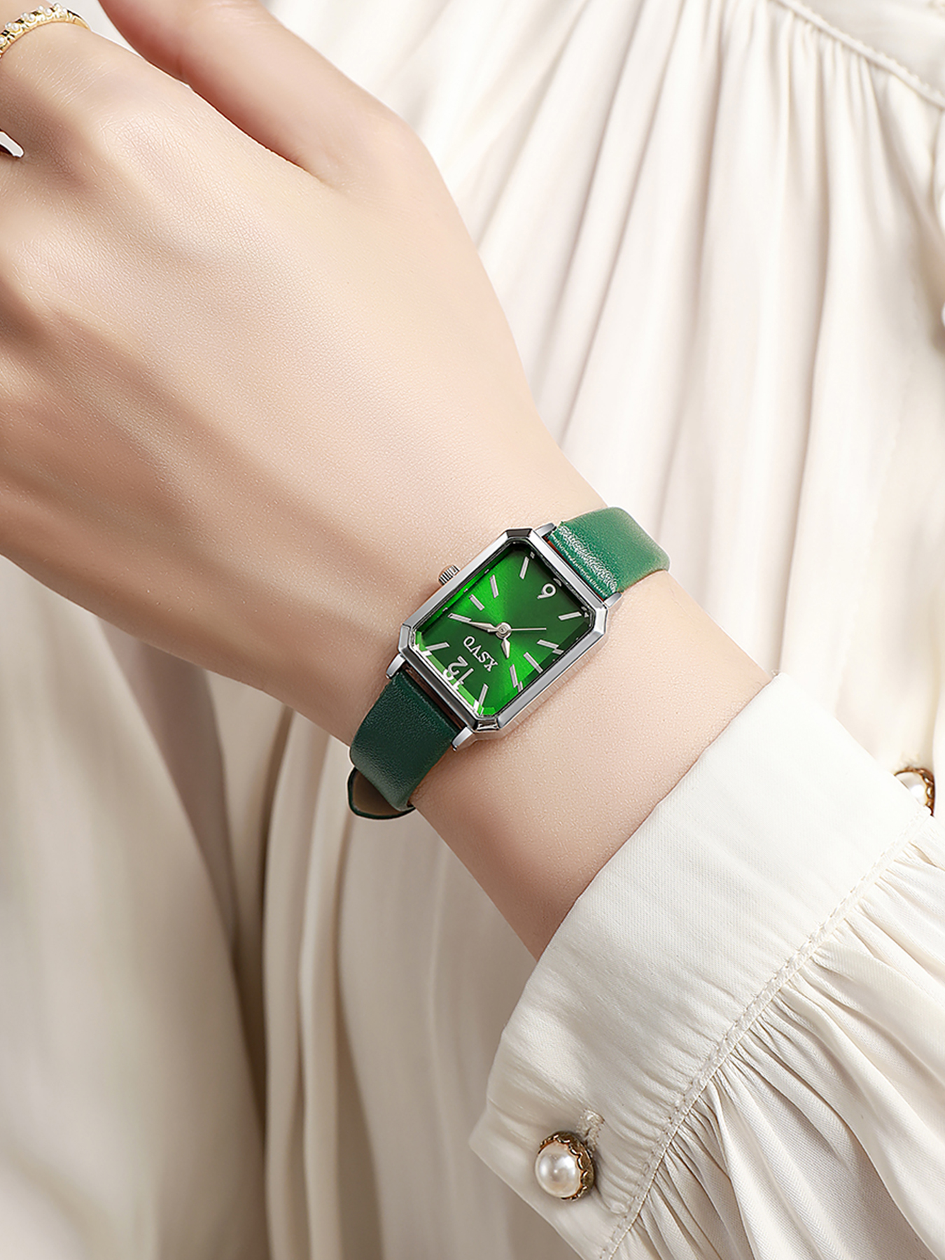 Vintage Silver Square Women's  - Luxury Watch Leather Strap recensione e prezzo