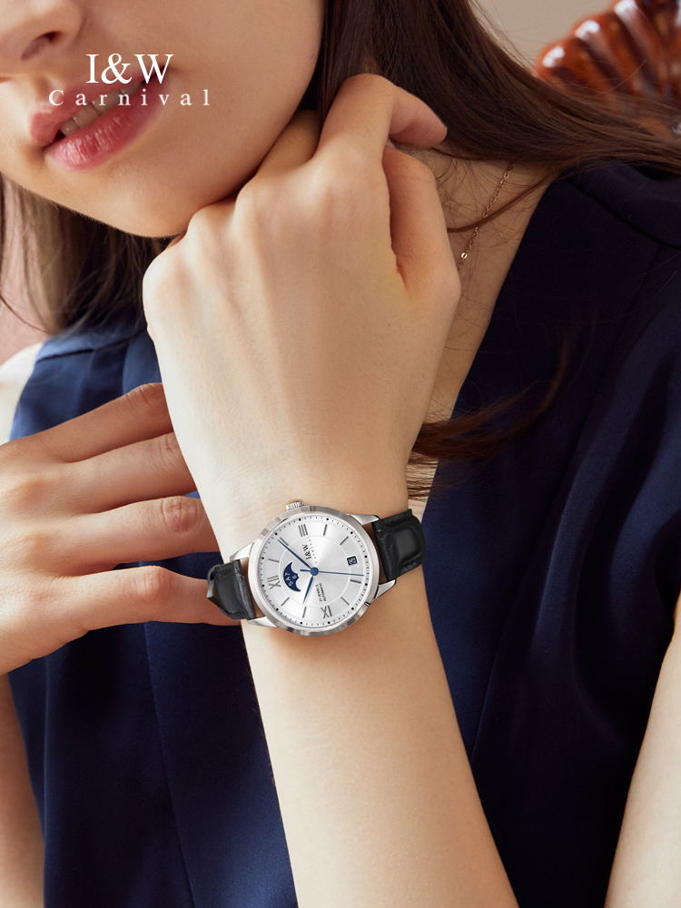 Switzerland Brand I&W New Moon - Sapphire Crystal Display recensione e prezzo