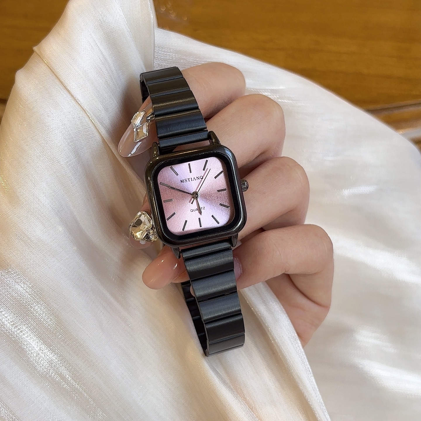 Hot Sale Brand Black Watch for - Luxury Watch Brand For Women recensione e prezzo